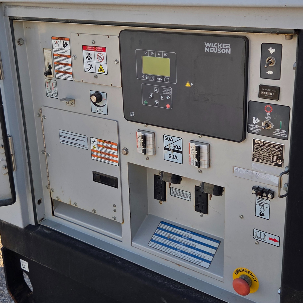 2016 Wacker Neuson 25-KVA