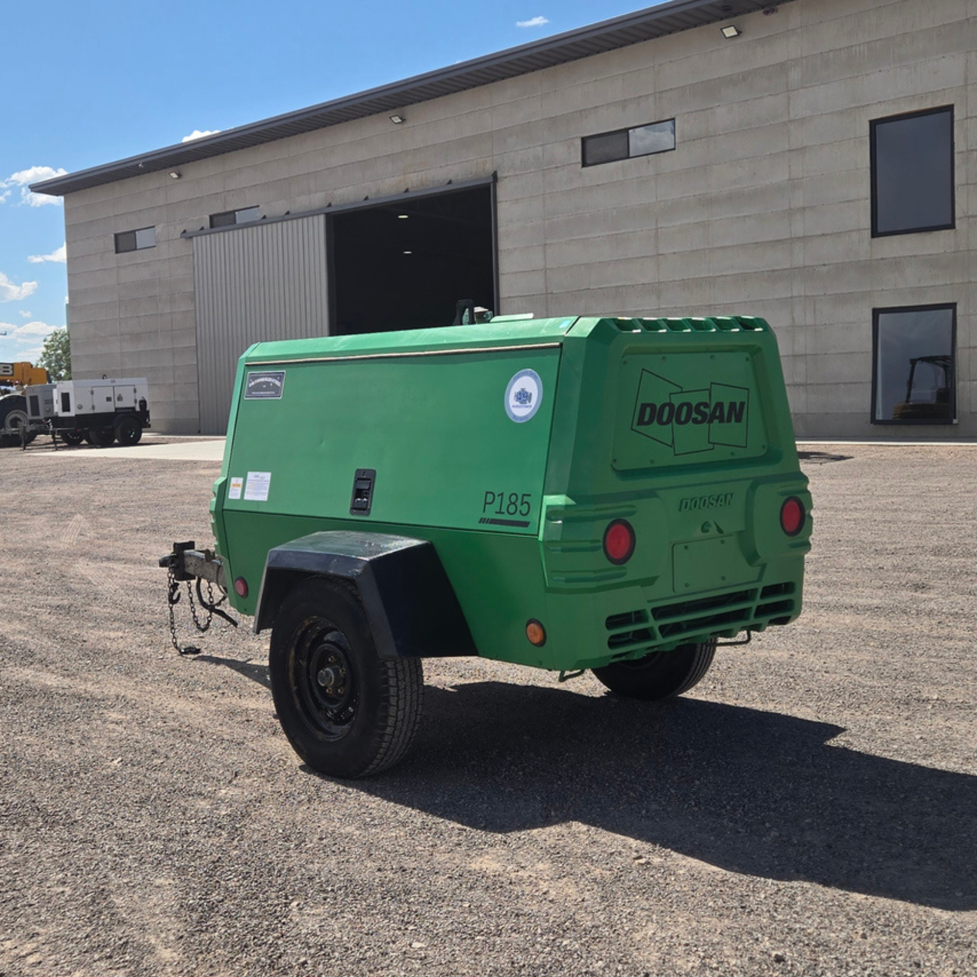 2017 DOOSAN 185 CFM