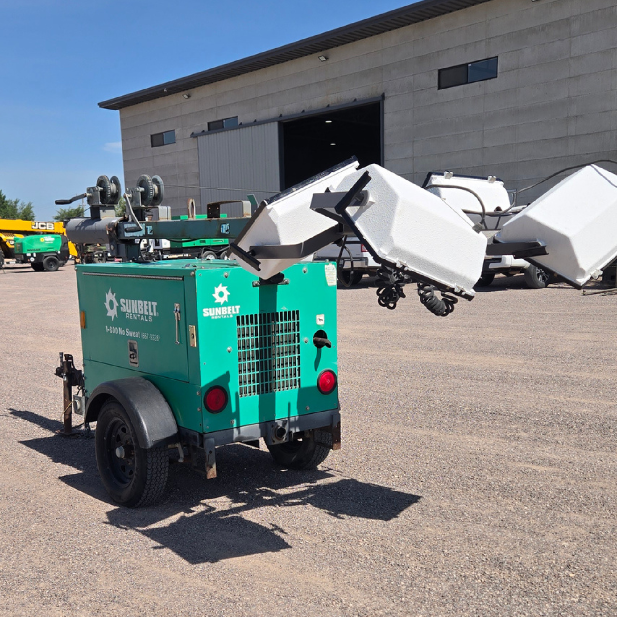 2012 MAGNUM LIGHT TOWER 6 KW