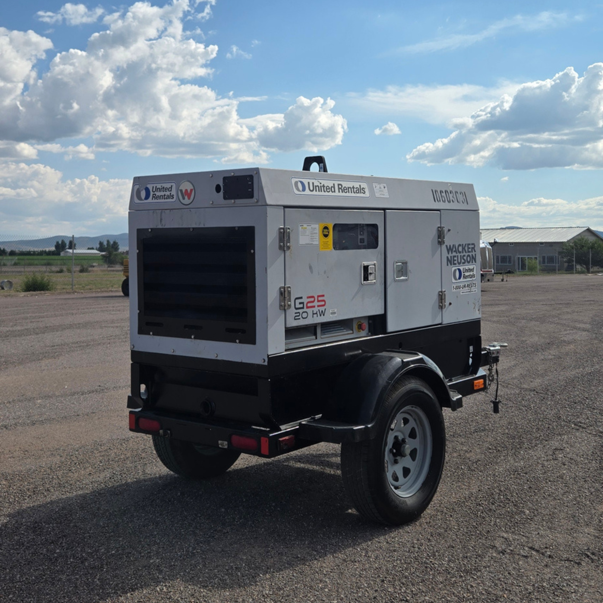 2017 WACKER NEUSON 25 KVA